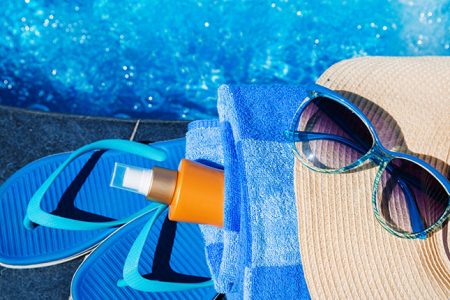 Clorul din piscine transforma protectia solara in substante chimice toxice