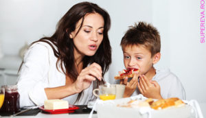 5 modalitati de a taia zaharul din mic dejunul copilului